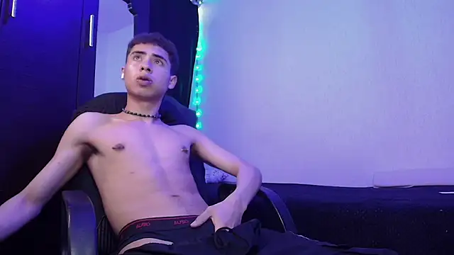 Snapshot of sexybat_twink chatting on February 26, 2025, 5:53 pm sexybat twink online show from February 26, 2025, 5:53 pm