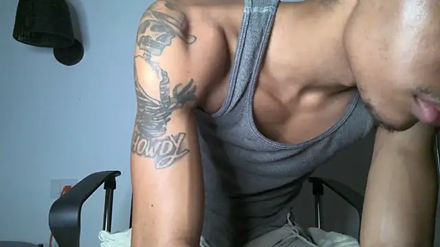 Skinnyblackman online show from June 25, 2026, 5:12 am