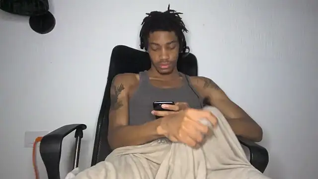 Skinnyblackman online show from June 17, 2026, 12:54 am