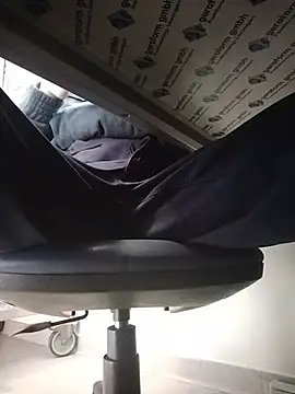 Snapshot of Meriozoro chatting on February 6, 2026, 12:23 pm Meriozoro online show from February 6, 2026, 12:23 pm