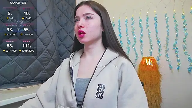 Luxuryalma online show from March 23, 2026, 6:24 am