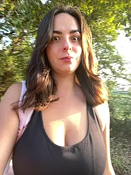 Snapshot of Alicia_Hot1 chatting on September 18, 2025, 5:05 pm Alicia Hot1 online show from September 18, 2025, 5:05 pm