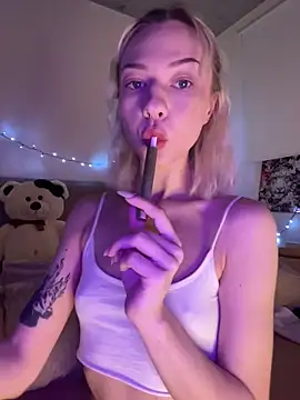  urbestie  online show from May 23, 2026, 10:42 pm