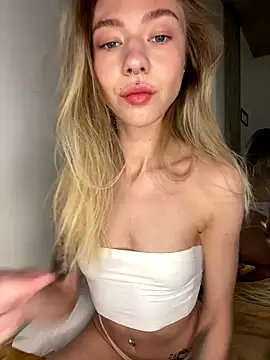  urbestie  online show from September 19, 2025, 10:25 pm