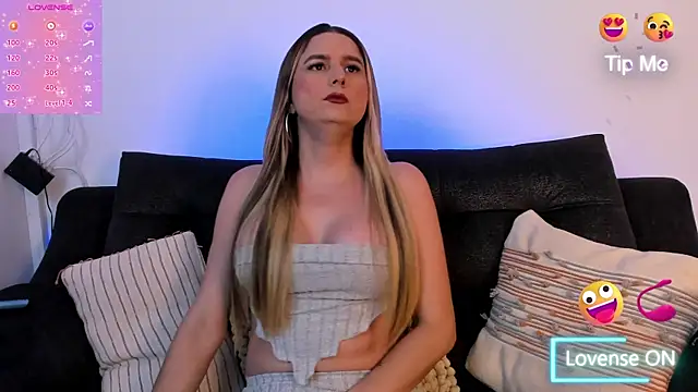 shannel  queen online show from November 8, 2025, 7:39 pm