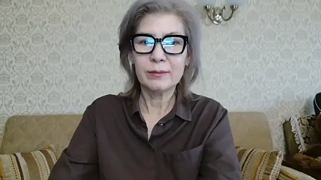 Snapshot of Elegant00Lady chatting on November 4, 2025, 9:24 am Elegant00Lady online show from November 4, 2025, 9:24 am