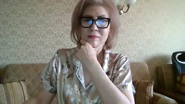 Snapshot of Elegant00Lady chatting on June 18, 2026, 4:00 am Elegant00Lady online show from June 18, 2026, 4:00 am