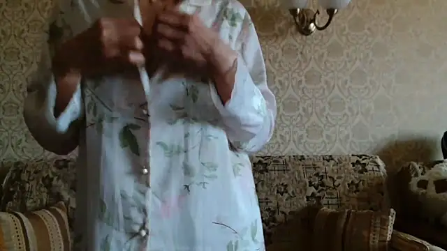 Snapshot of Elegant00Lady chatting on October 25, 2025, 6:12 am Elegant00Lady online show from October 25, 2025, 6:12 am