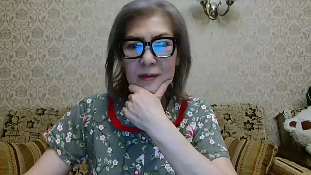 Snapshot of Elegant00Lady chatting on October 28, 2025, 5:34 pm Elegant00Lady online show from October 28, 2025, 5:34 pm