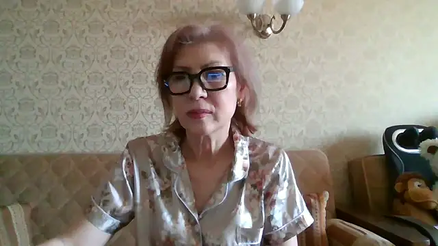 Snapshot of Elegant00Lady chatting on June 15, 2026, 4:56 am Elegant00Lady online show from June 15, 2026, 4:56 am