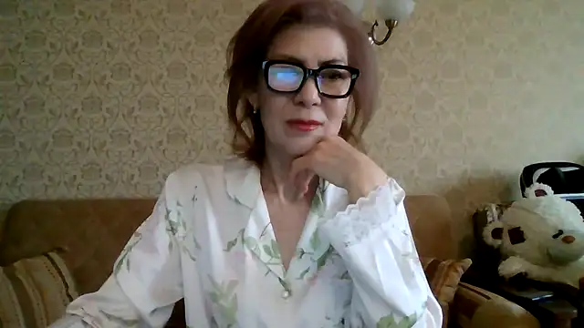 Elegant00Lady online show from February 22, 2026, 3:53 am