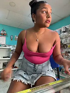 Snapshot of anaesca chatting on February 7, 2026, 2:47 pm anaesca online show from February 7, 2026, 2:47 pm