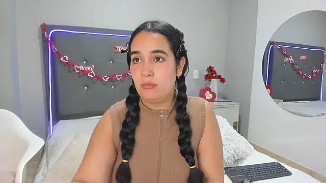 emma lye online show from April 4, 2026, 9:10 pm