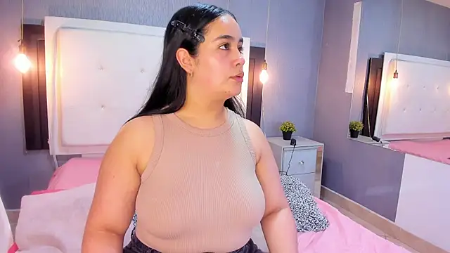 Snapshot of emma_lye chatting on February 26, 2026, 9:15 pm emma lye online show from February 26, 2026, 9:15 pm