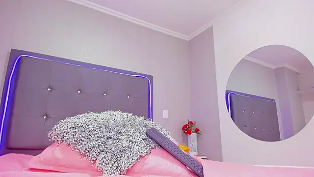 emma lye online show from March 6, 2025, 1:37 am