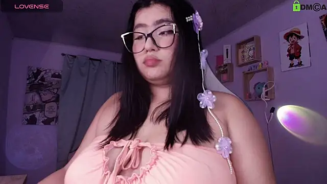 Snapshot of juli_juliana chatting on July 14, 2026, 11:55 pm juli juliana online show from July 14, 2026, 11:55 pm
