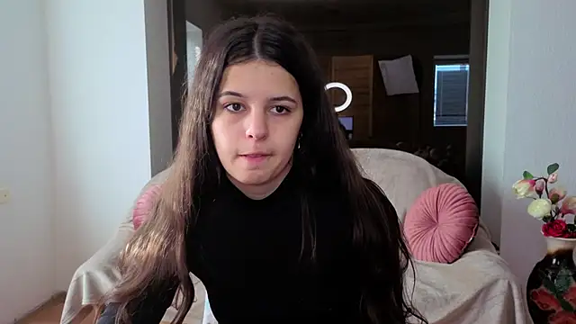 Molly Owens online show from September 19, 2025, 5:55 am