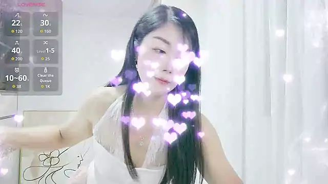 Snapshot of CindyHK chatting on September 9, 2025, 4:44 am CindyHK online show from September 9, 2025, 4:44 am