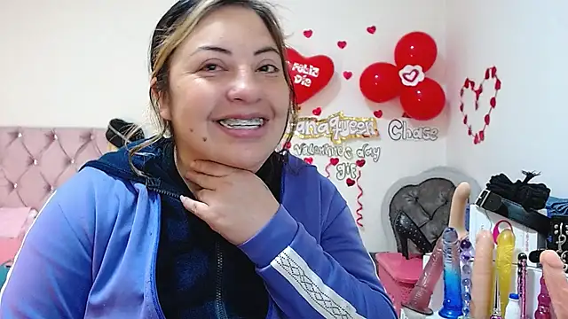 lanaqueen699 online show from March 10, 2025, 12:17 pm