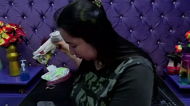 NaomyPrinces online show from October 4, 2025, 2:29 pm