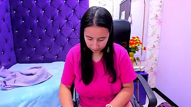 NaomyPrinces online show from July 16, 2026, 3:31 pm