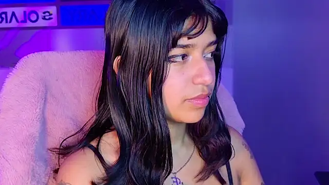 UnderBaby  online show from October 23, 2025, 3:16 am