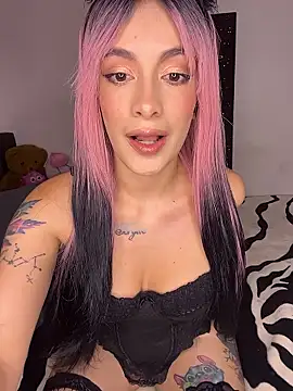 Melany Luv online show from January 9, 2026, 4:41 am