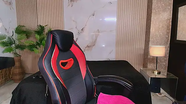 Snapshot of AmorMia chatting on November 1, 2025, 8:03 pm AmorMia online show from November 1, 2025, 8:03 pm