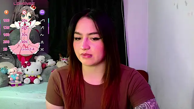 lucycherry   online show from February 20, 2026, 5:26 am