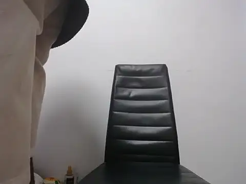 GerardSmitt online show from October 4, 2025, 4:03 am