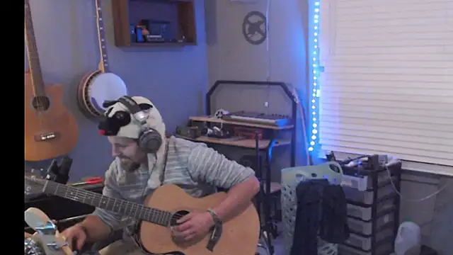 itsjameswebbscope online show from May 15, 2026, 11:52 am