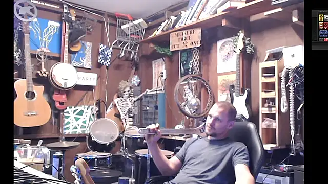 Snapshot of itsjameswebbscope chatting on October 7, 2025, 3:35 pm itsjameswebbscope online show from October 7, 2025, 3:35 pm