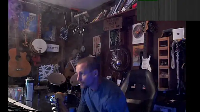 Snapshot of itsjameswebbscope chatting on October 8, 2025, 7:10 am itsjameswebbscope online show from October 8, 2025, 7:10 am