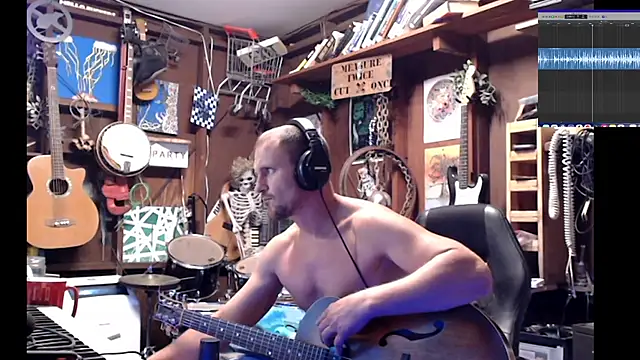 Snapshot of itsjameswebbscope chatting on September 30, 2025, 11:05 am itsjameswebbscope online show from September 30, 2025, 11:05 am