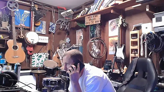 Snapshot of itsjameswebbscope chatting on October 2, 2025, 3:15 pm itsjameswebbscope online show from October 2, 2025, 3:15 pm