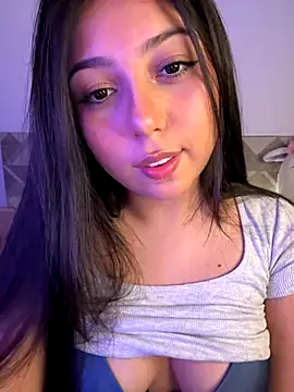 Maii chan online show from December 16, 2025, 4:50 am