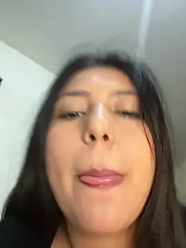 Snapshot of Maii_chan chatting on January 23, 2025, 2:12 am Maii chan online show from January 23, 2025, 2:12 am