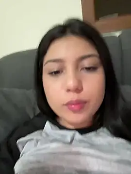 Snapshot of Maii_chan chatting on January 23, 2025, 5:13 am Maii chan online show from January 23, 2025, 5:13 am