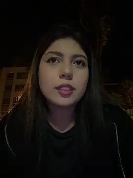 Snapshot of Maii_chan chatting on January 29, 2025, 4:05 am Maii chan online show from January 29, 2025, 4:05 am