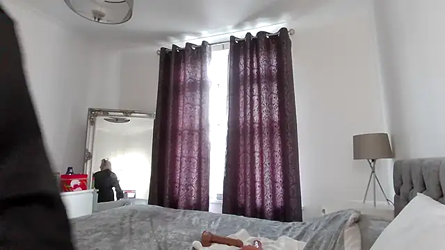 Snapshot of TanyaTaylor45 chatting on October 18, 2025, 12:29 pm TanyaTaylor45 online show from October 18, 2025, 12:29 pm