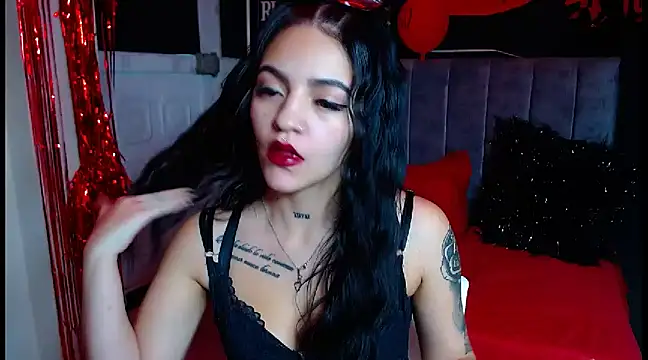 Violettasquirt online show from March 19, 2025, 9:37 pm