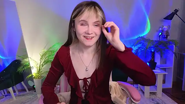 CiriRianonn online show from October 12, 2025, 4:25 am