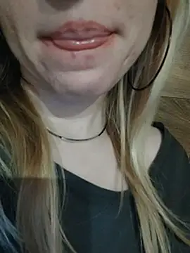 Linda 999 online show from March 9, 2025, 4:33 pm