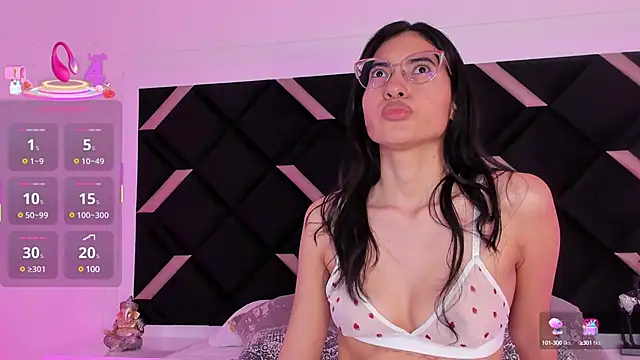 Cameron cutee online show from March 4, 2025, 7:11 pm