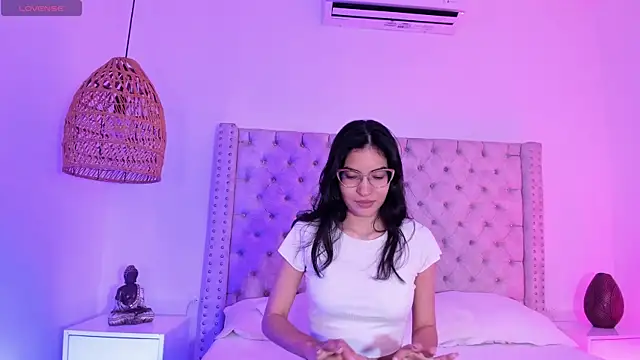 Cameron cutee online show from March 2, 2025, 7:19 pm