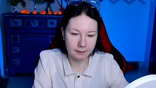 Snapshot of NancyMartinez chatting on October 31, 2025, 5:15 am NancyMartinez online show from October 31, 2025, 5:15 am