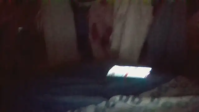 Snapshot of biuv chatting on October 18, 2025, 8:44 pm biuv online show from October 18, 2025, 8:44 pm