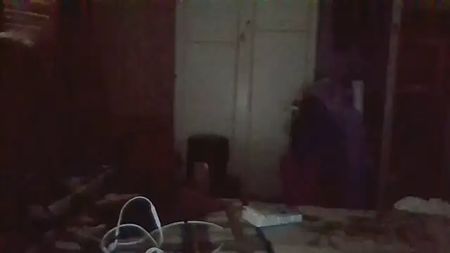 Snapshot of biuv chatting on October 28, 2025, 1:21 pm biuv online show from October 28, 2025, 1:21 pm