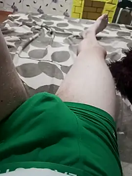 red red00 online show from March 17, 2025, 4:33 pm