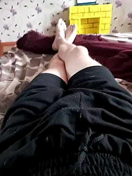 red red00 online show from February 7, 2025, 11:34 am